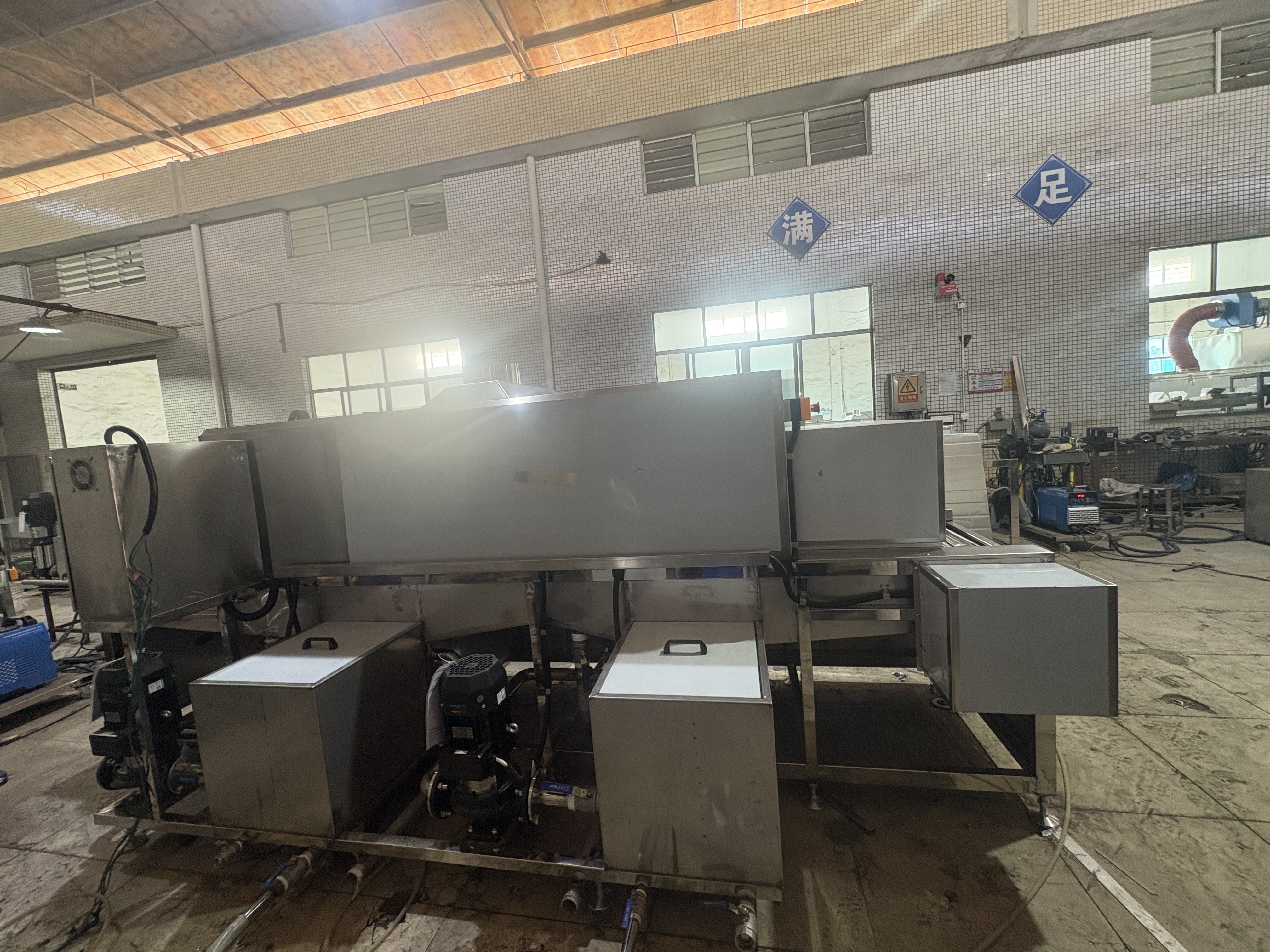 Automatic Plastic Turnover Basket Washing Machine