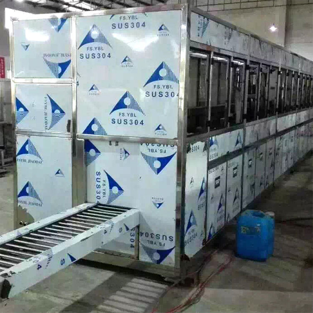 Descaling / Stripping Fully Automatic Cleaner With Frequency Ultrasonic Power Transducer Cavitation Effect Tank Multi-Stage